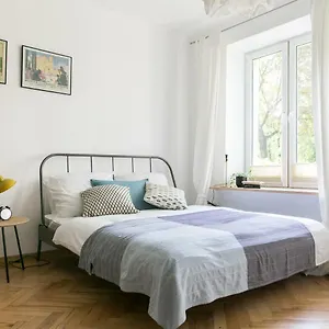 Bednarska , Warszawa Polska